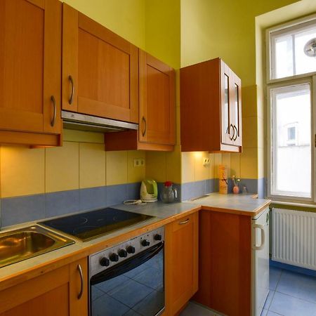 Carpathia Apartment At The Famous Vaci Street Budapest Esterno foto